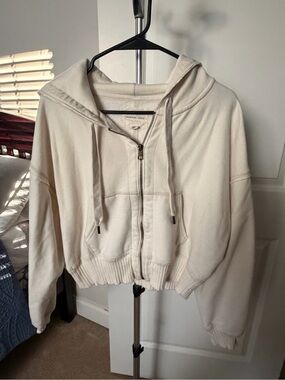American Eagle Outfitters Cream Cropped Hooded Zip Jacket
